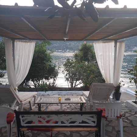 Appartamento Geni Bay Esterno foto
