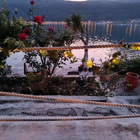 Appartamento Geni Bay Esterno foto